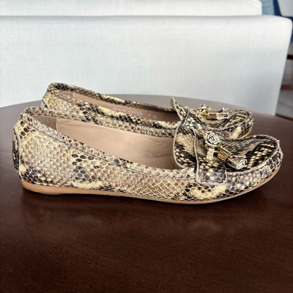 Stuart Weitzman Snakeskin Tassel Loafer, Size 9